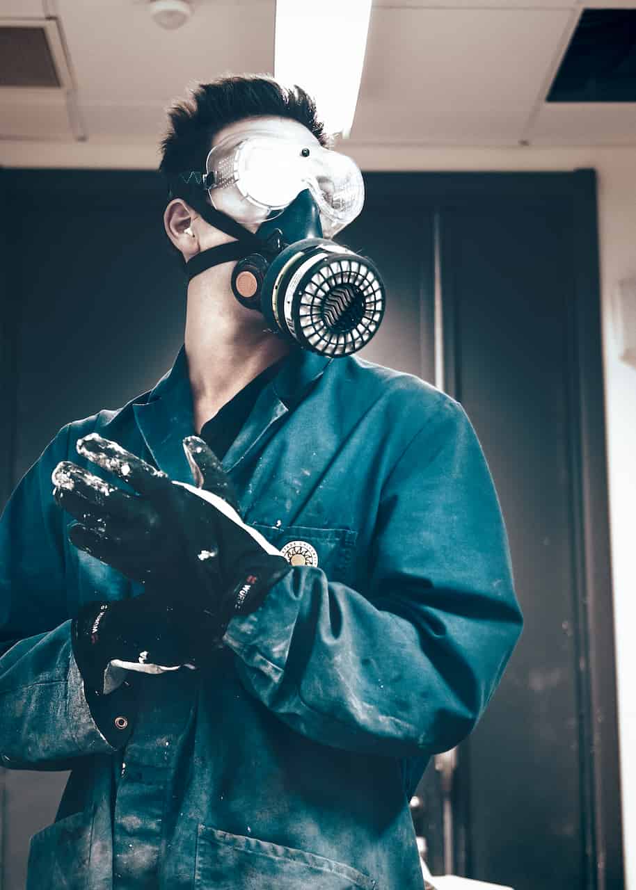 Harald in gasmask and protective glasses 2019